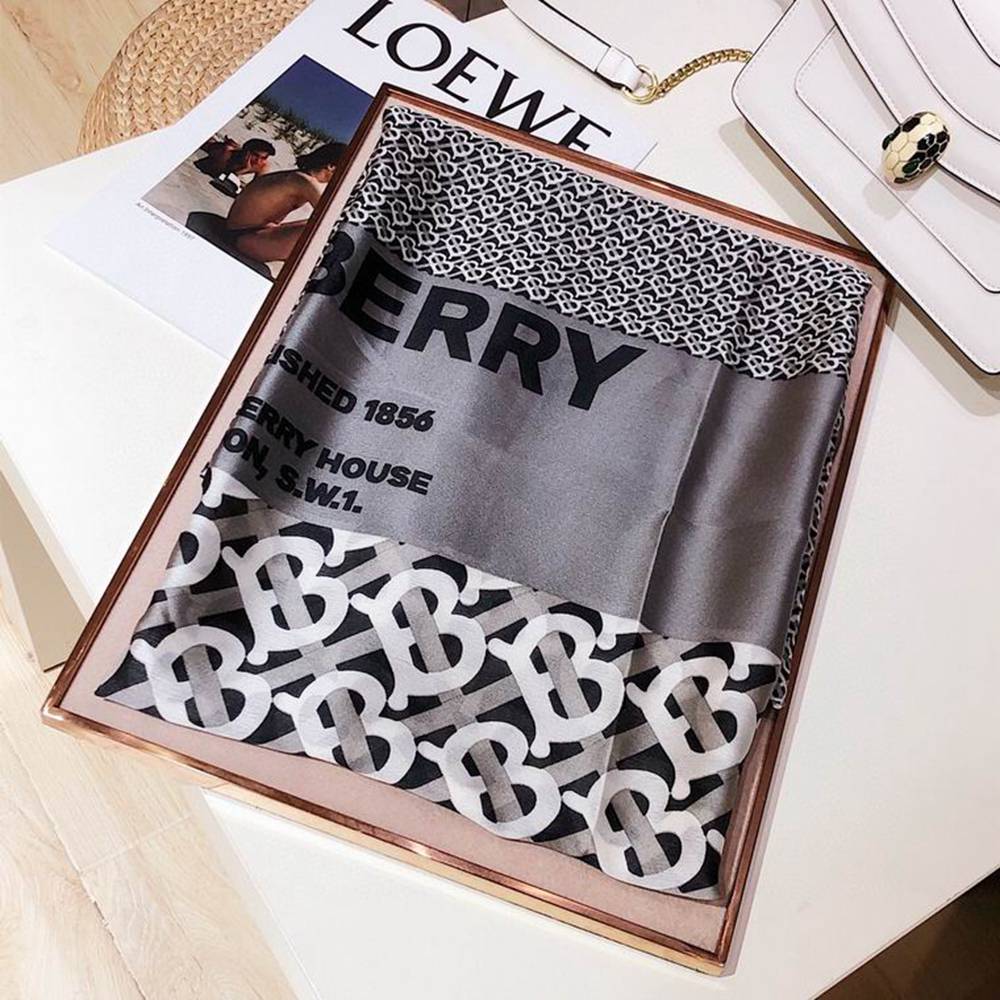 B**rry scarf
